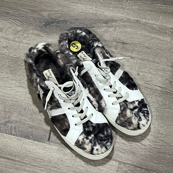 Women’s Sz 9 Vintage Havana VH Design Havanasnuggle Faux Fur Shoe Slippers - Picture 2 of 11